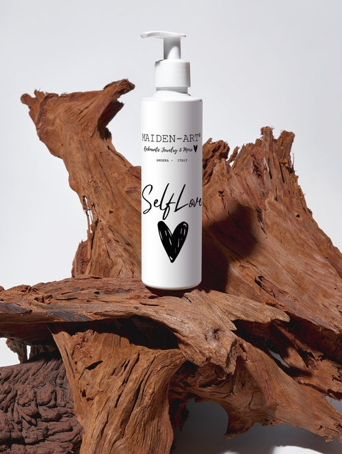 LumiMelt – Radiant Cleansing Milk