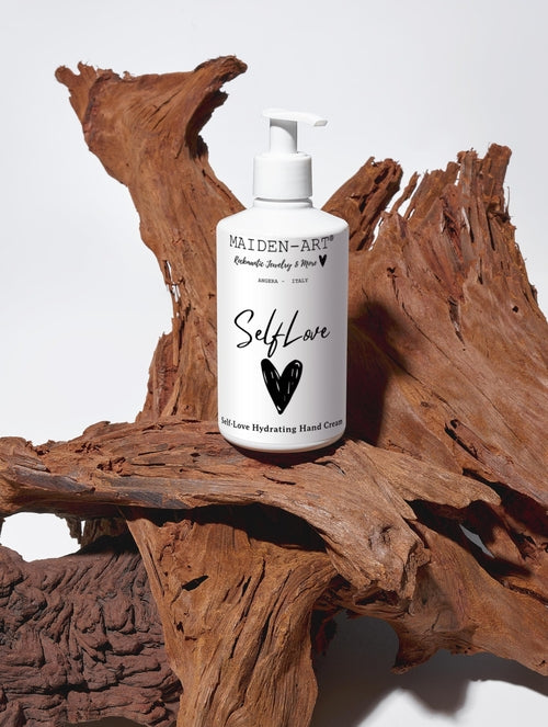 LumiEmbrace – Hydrating Hand Cream