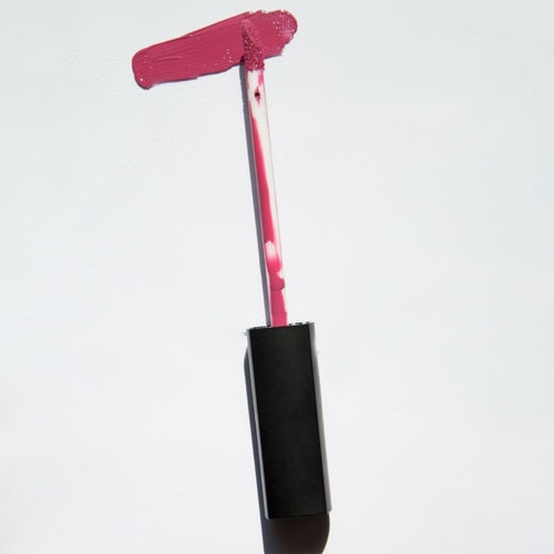LumiMatte – Velvet Lip Gloss